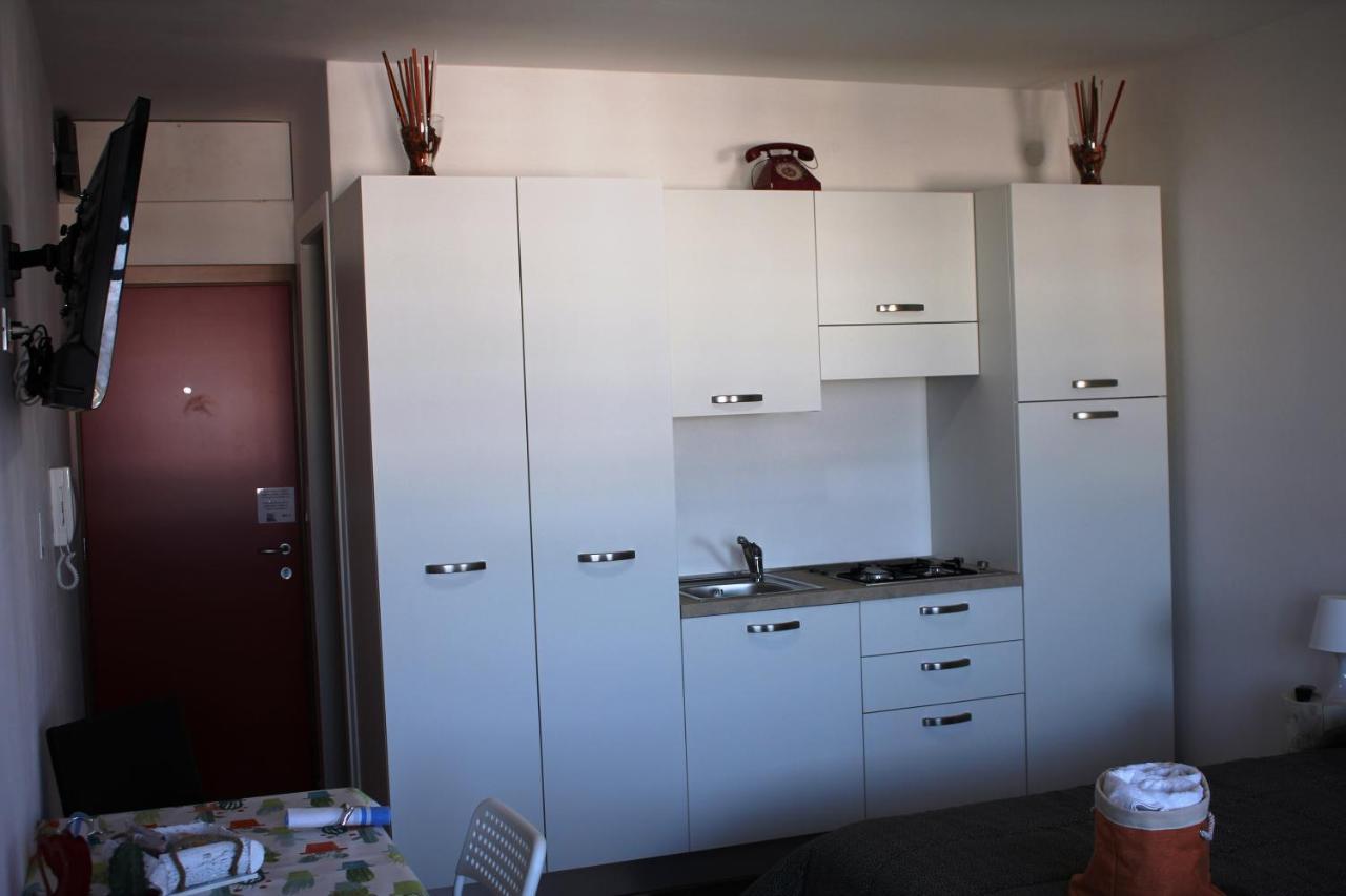 Rosato 3 Sea View Apartment Lignano Sabbiadoro Kültér fotó