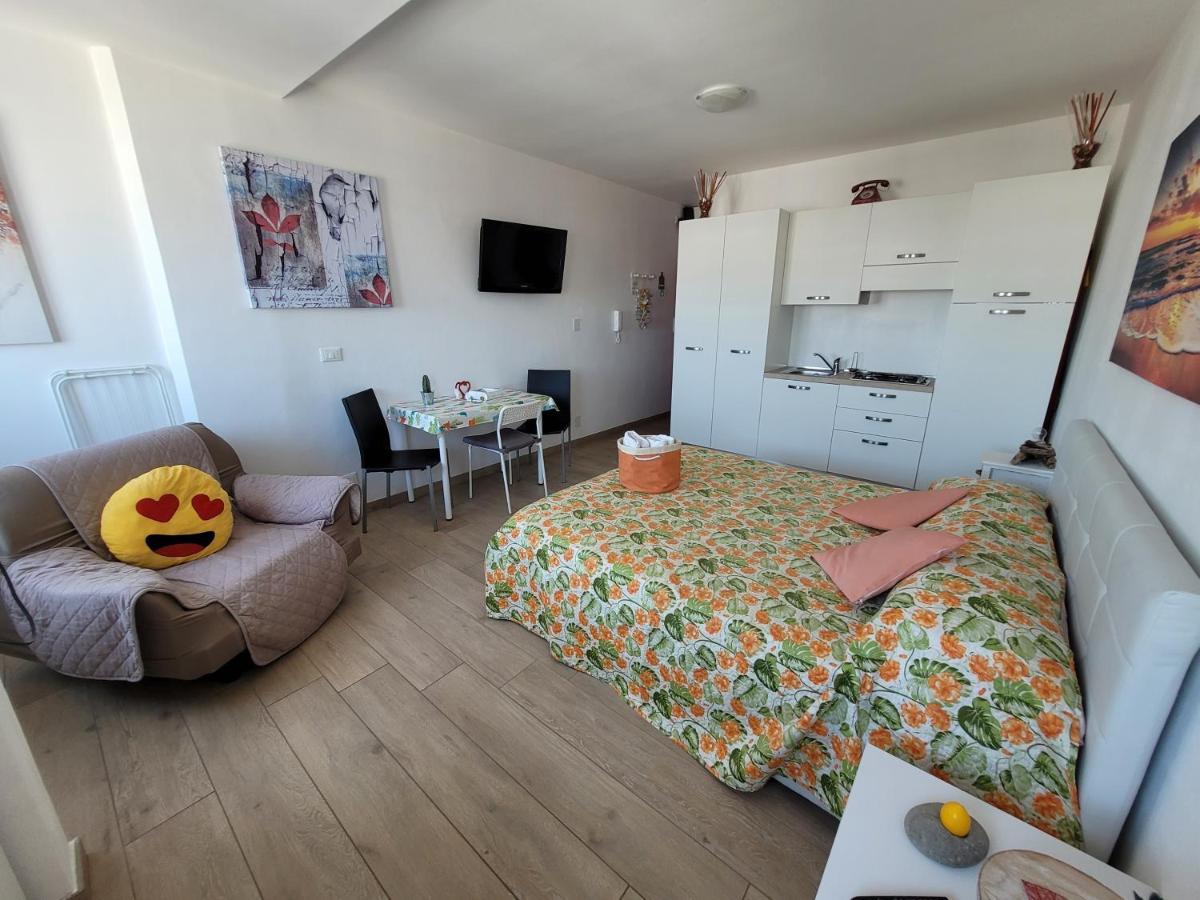Rosato 3 Sea View Apartment Lignano Sabbiadoro Kültér fotó